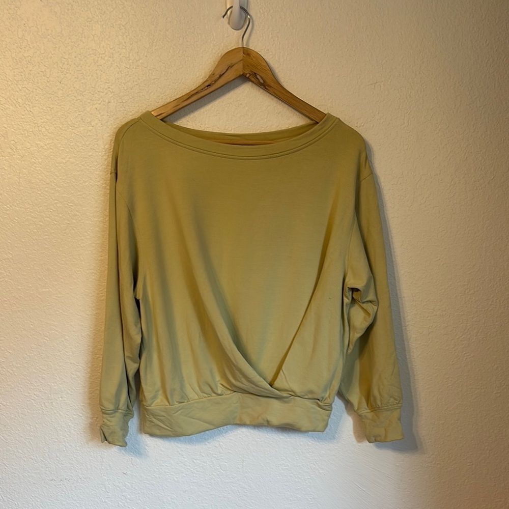Lululemon Pleated Modal Fleece Pullover Size 8